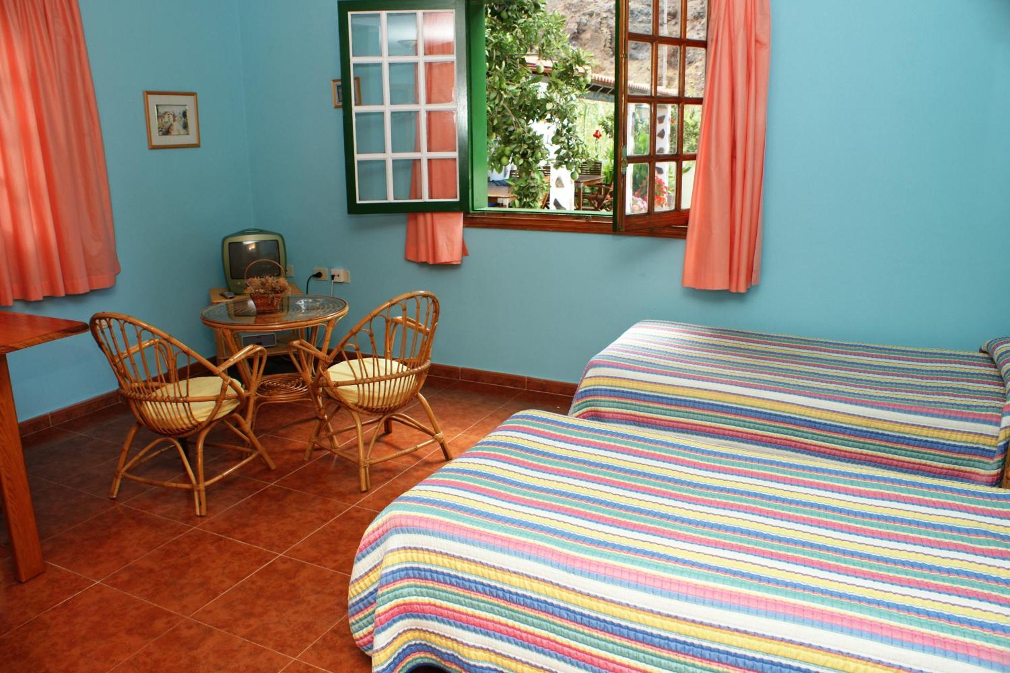 Apartamentos Nelly Valle Gran Rey Oda fotoğraf